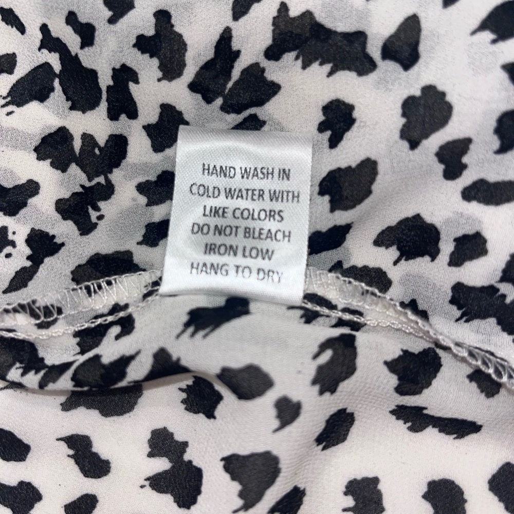 Animal Print Blouse - Picture 6 of 6
